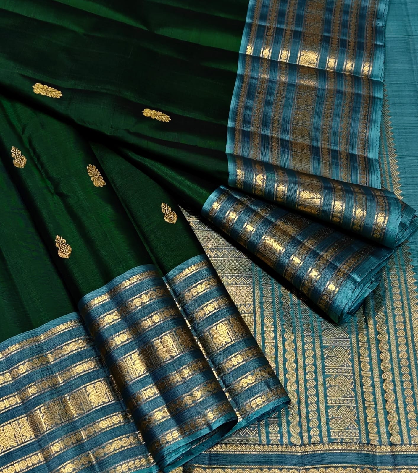 Dark Green Pure Kanchipuram Handloom Bridal Silk Sarees